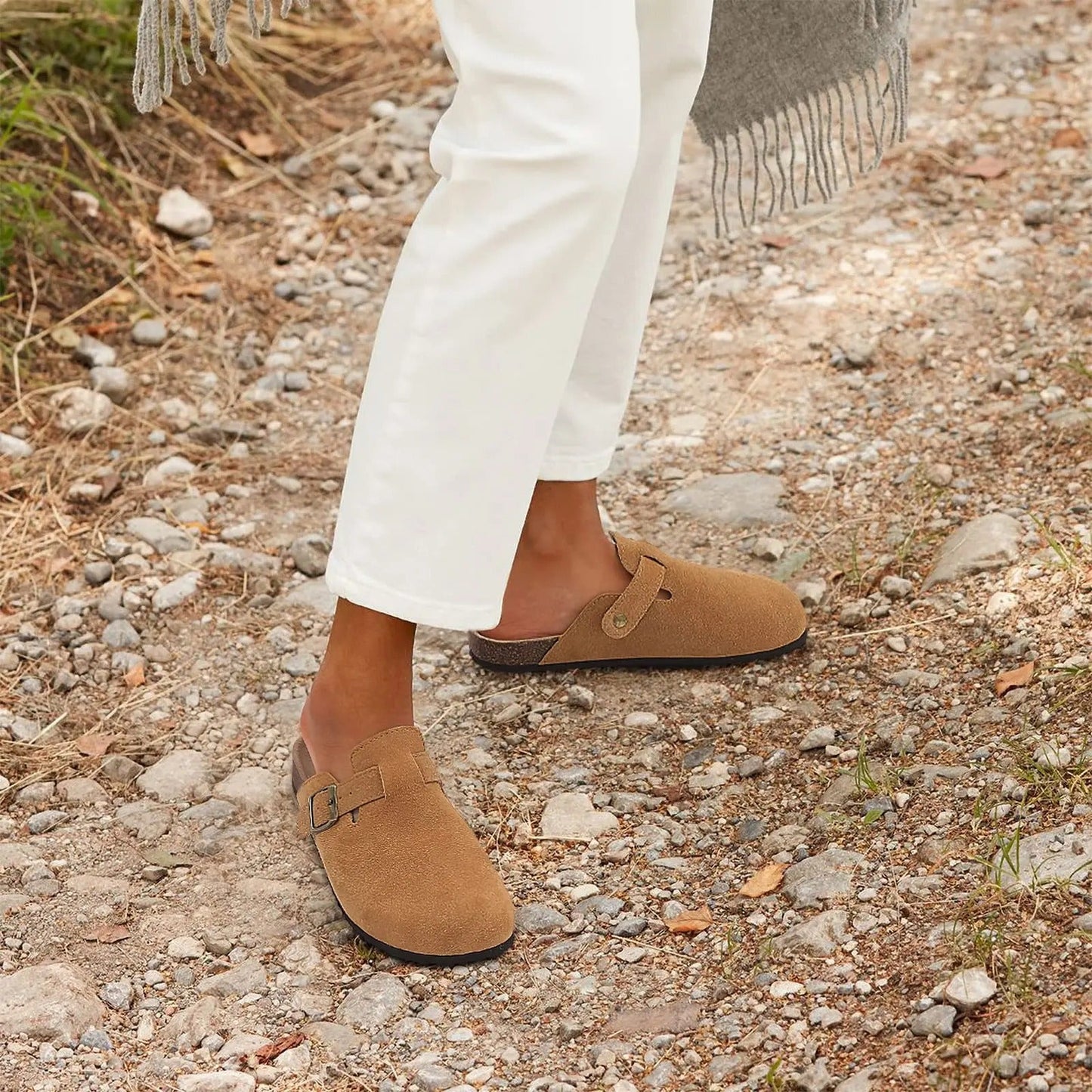 Invoux Torino Suede Clogs